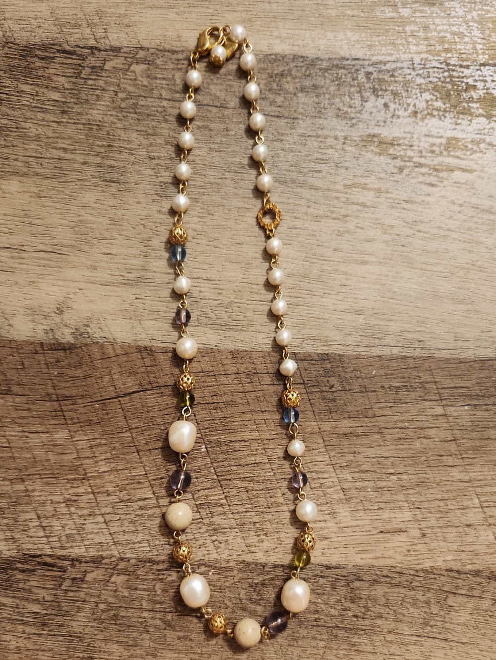 Vintage Liz Claiborne ⁸Gold-Tone Pearl and Multicolor Bead Necklace